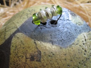 Rakudose mit Glasknopf