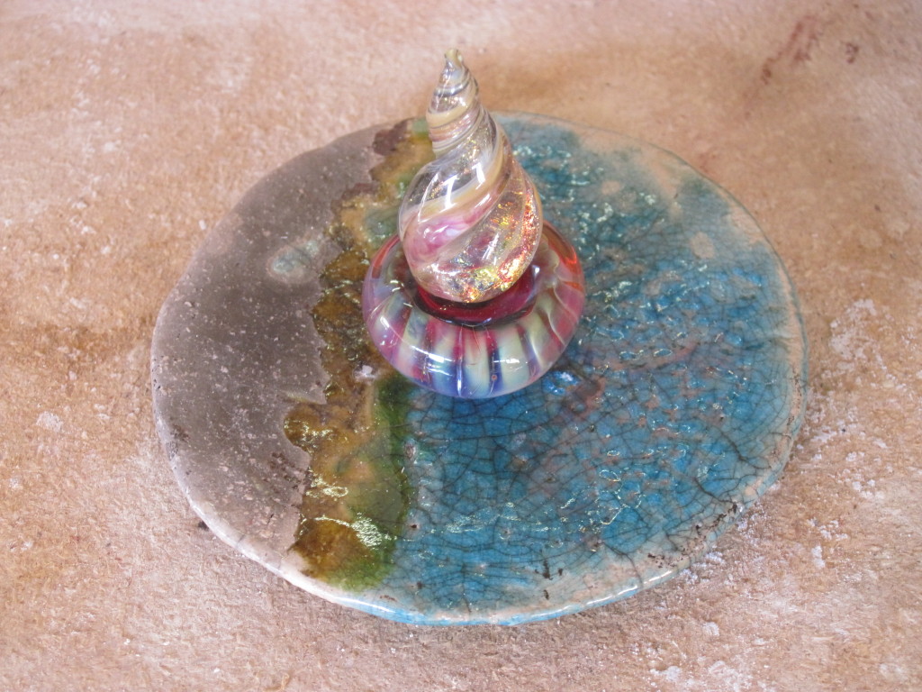Raku mit Glas